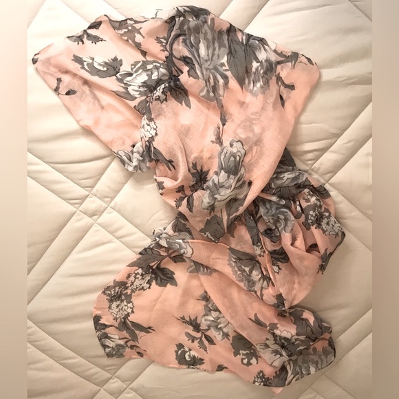 Charming Charlie oversized scarf, pink and gray. 70” x 39” - Picture 1 of 4